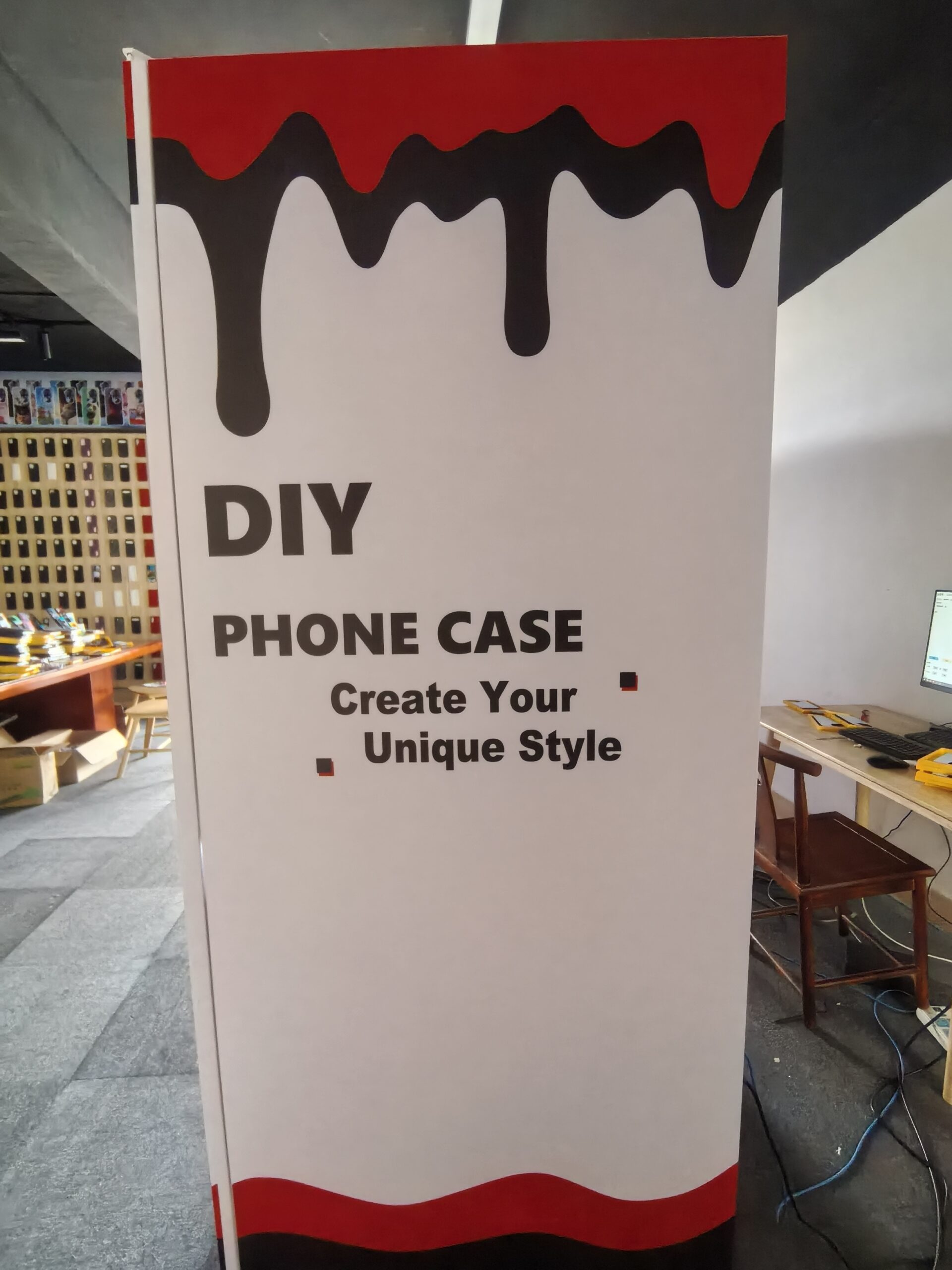 Vending machine with logo customization