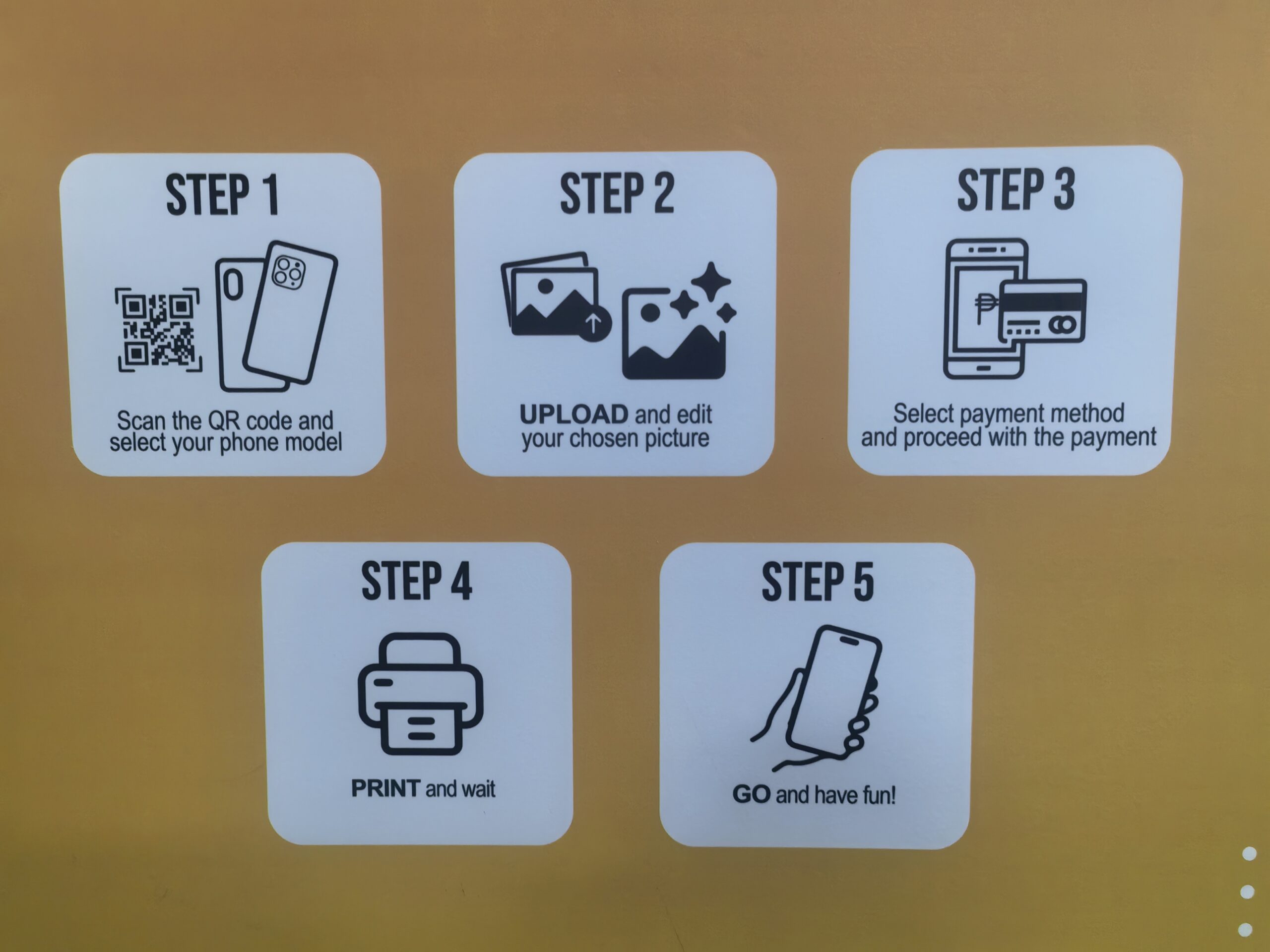 A vending machine interface showing multiple payment options including card, mobile, and cash.