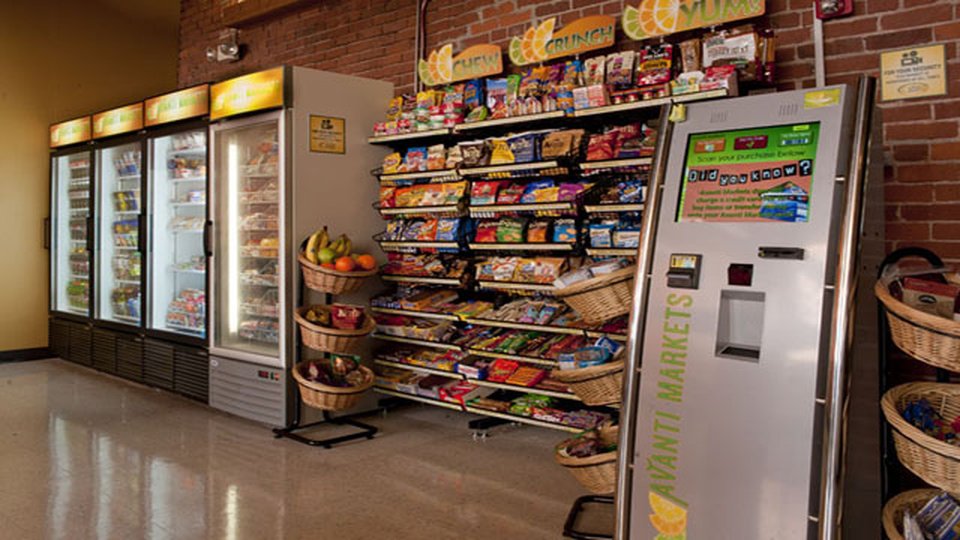 Vending vs. Traditional Retail